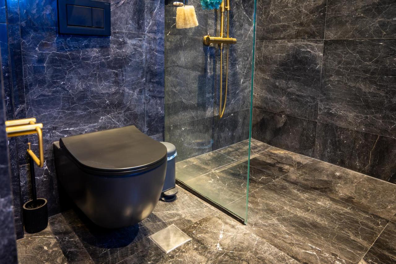 Spacious Apartment In Kavouri Athene Buitenkant foto