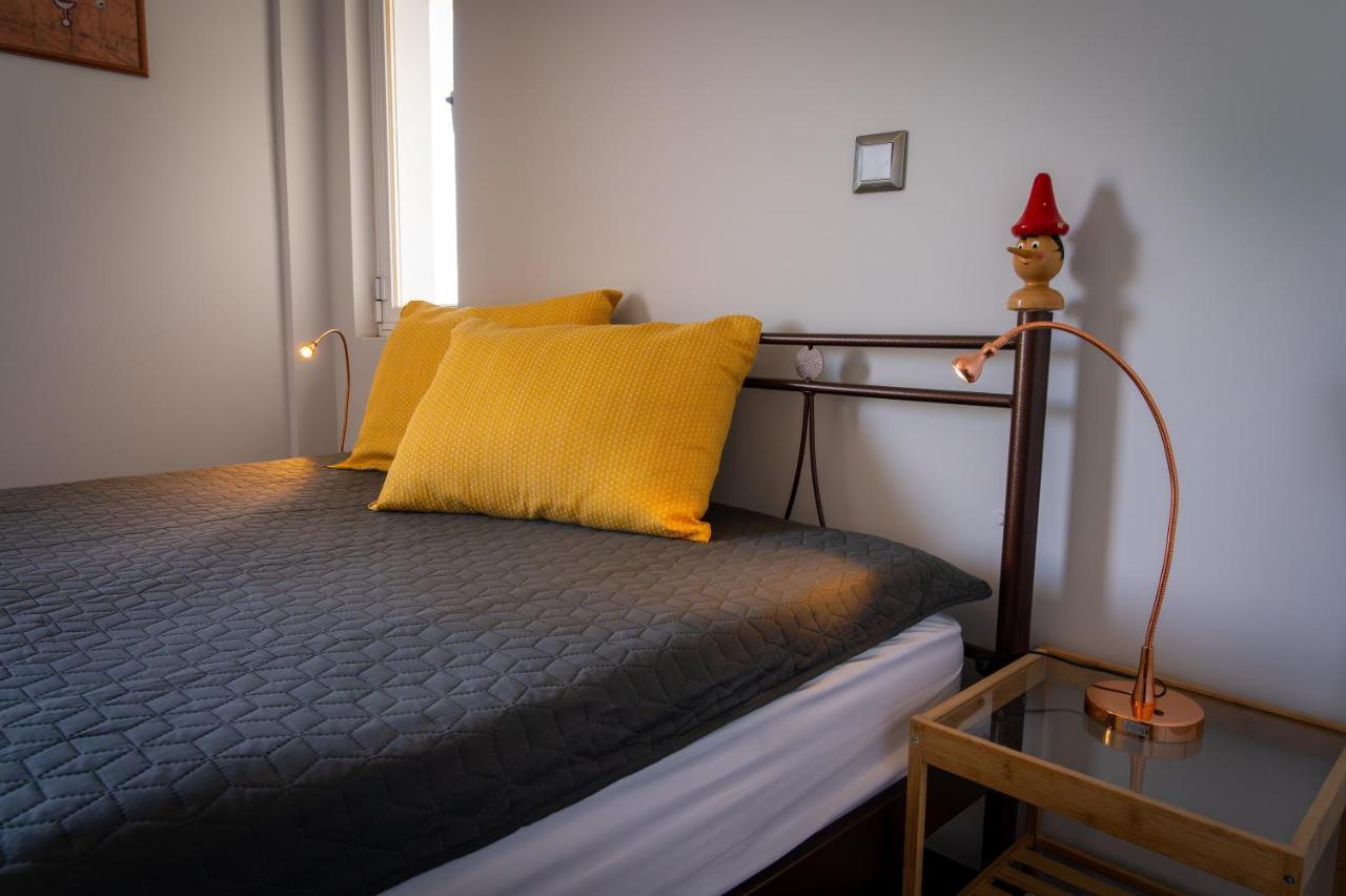 Spacious Apartment In Kavouri Athene Buitenkant foto